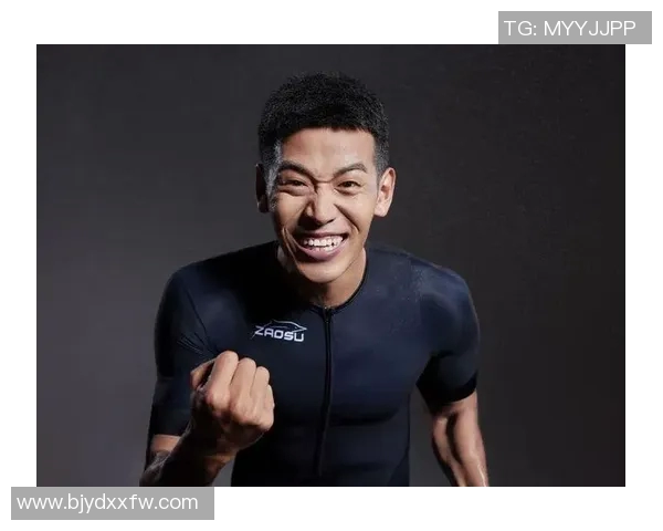 微胖足球明星男生的魅力与实力并存的运动人生探秘 微胖足球明星男生的魅力与实力并存的运动人生探秘