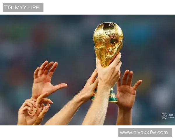 足球明星为何绯闻频繁背后的深层原因与社会影响分析